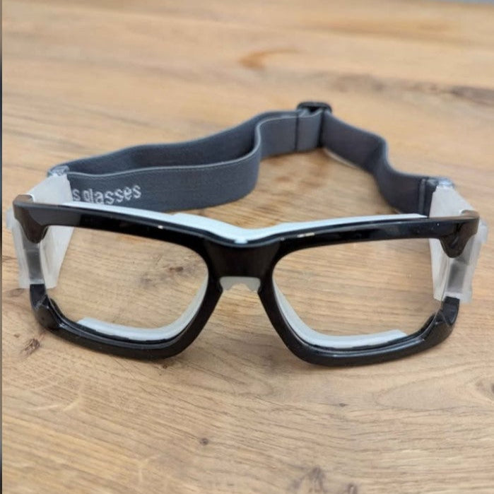 Sports goggles with replaceable prescription lenses - Lunettes de sport avec verres correcteurs interchangeables