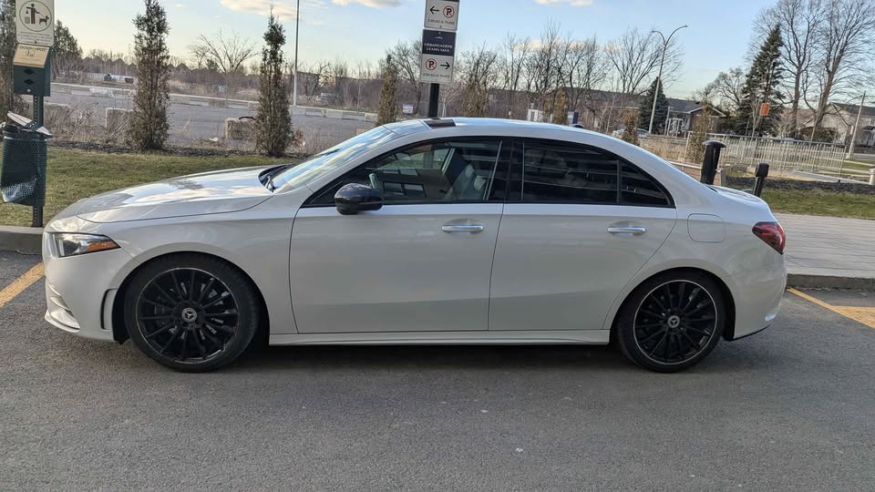 2020 Mercedes-Benz a-class A220